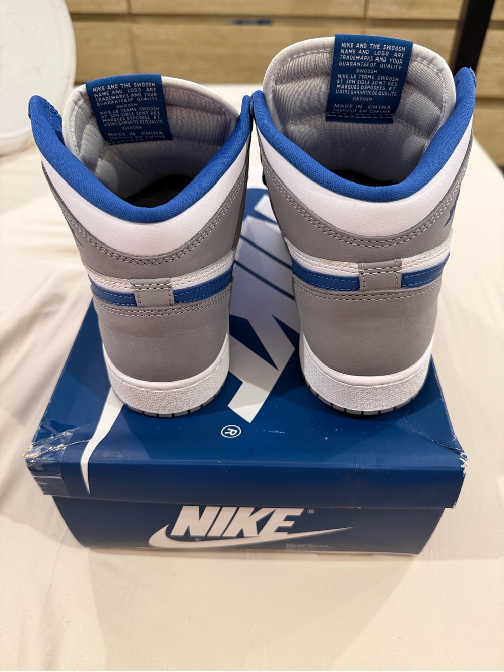 Nike Air Jordan 1 High White Blue Gray - Picture 4 of 9